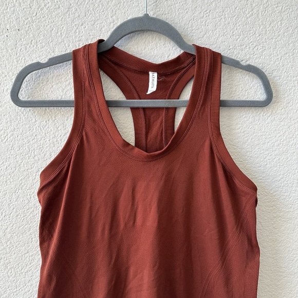 Athleta Momentum Tank Top Size Medium Rust Red Brown - Picture 3 of 7